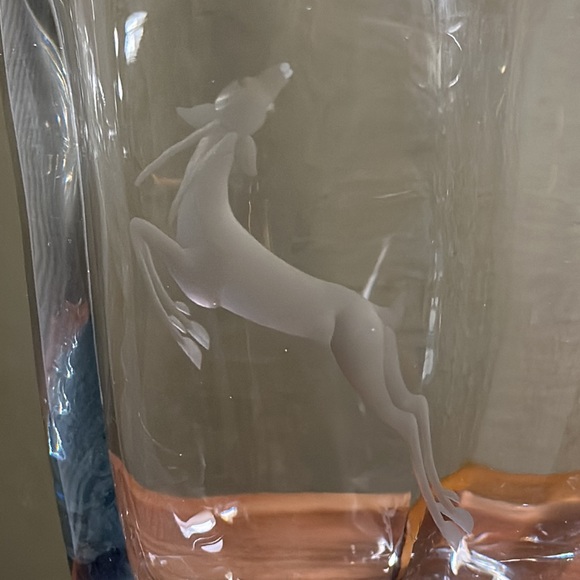 STROMBERGSHYTTAN SWEDEN 8" Crystal Vase with Etched Gazelle - Picture 4 of 12